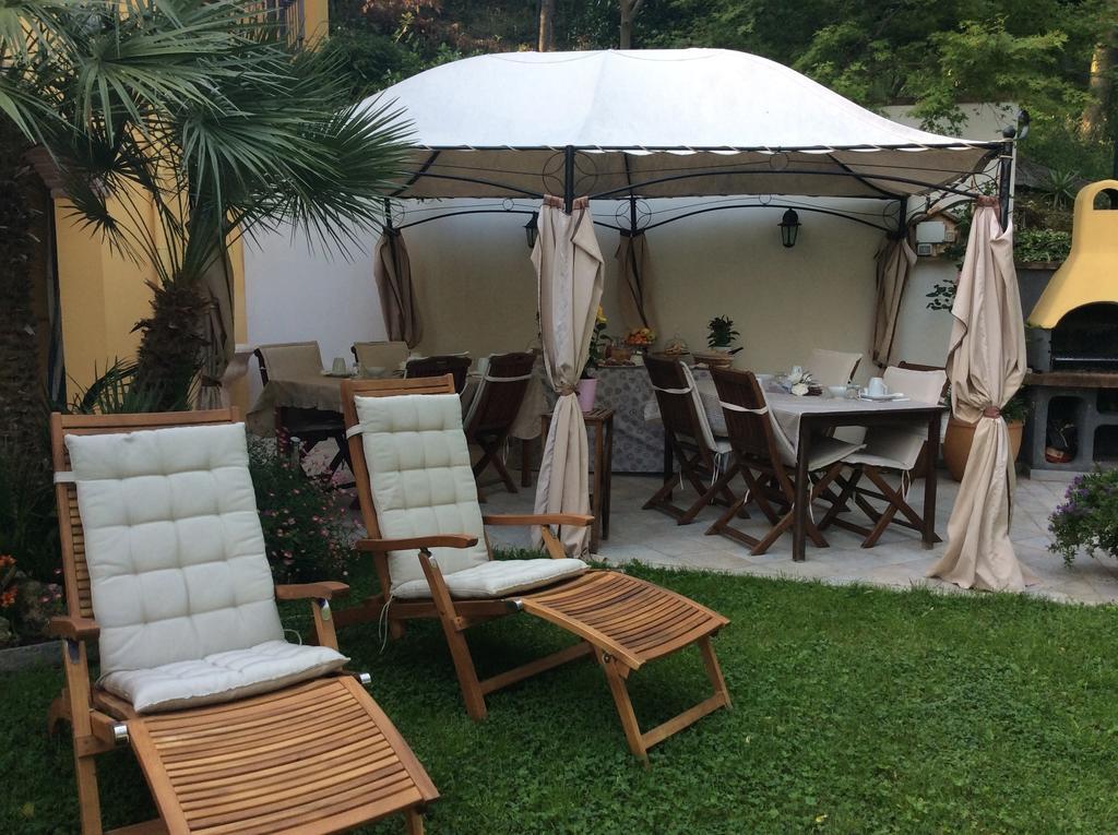 L'Acacia B&B Пиетра Лигуре Екстериор снимка