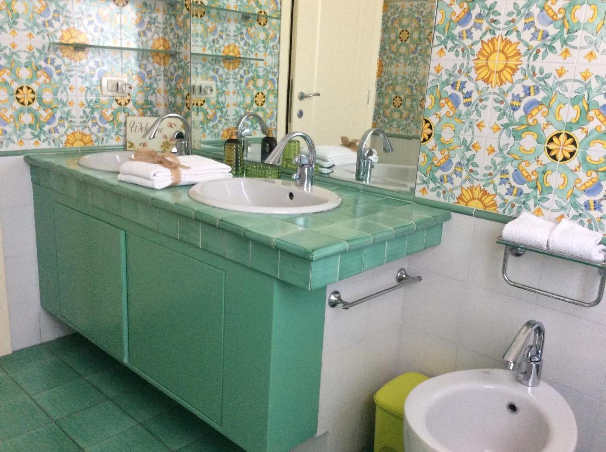 L'Acacia B&B Пиетра Лигуре Екстериор снимка